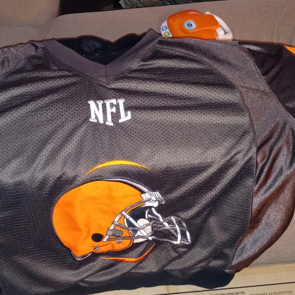 Cleveland Browns jersey with custom hoodie - Picture 6 of 10